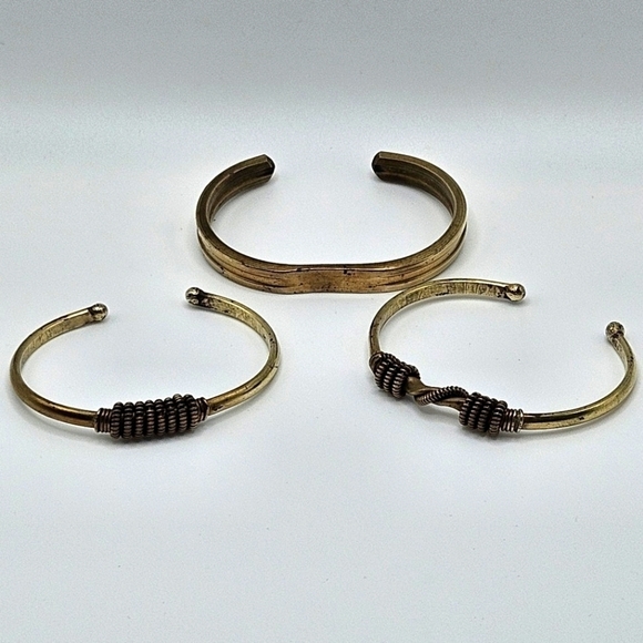 VINTAGE Minimalist Style Brass Stacking Cuff Bracelets Set of Three - Picture 6 of 6